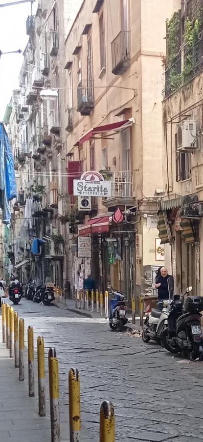 Appartamento Nunzia's House Materdei Napoli Esterno foto