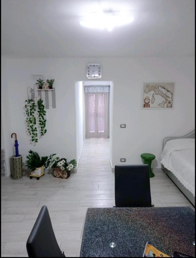 Appartamento Nunzia's House Materdei Napoli Esterno foto