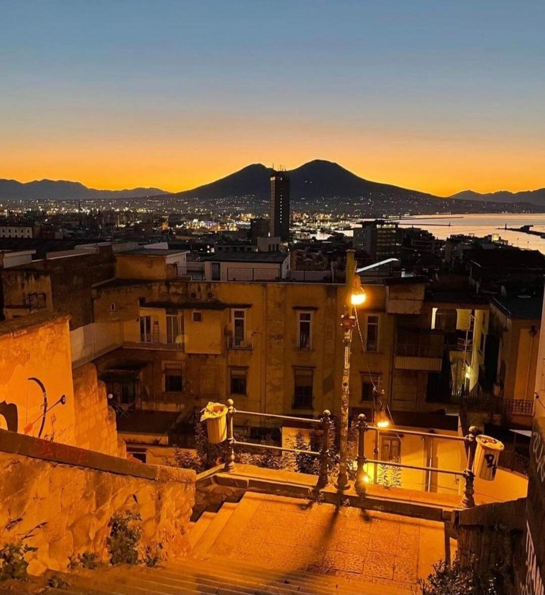 Appartamento Nunzia's House Materdei Napoli Esterno foto