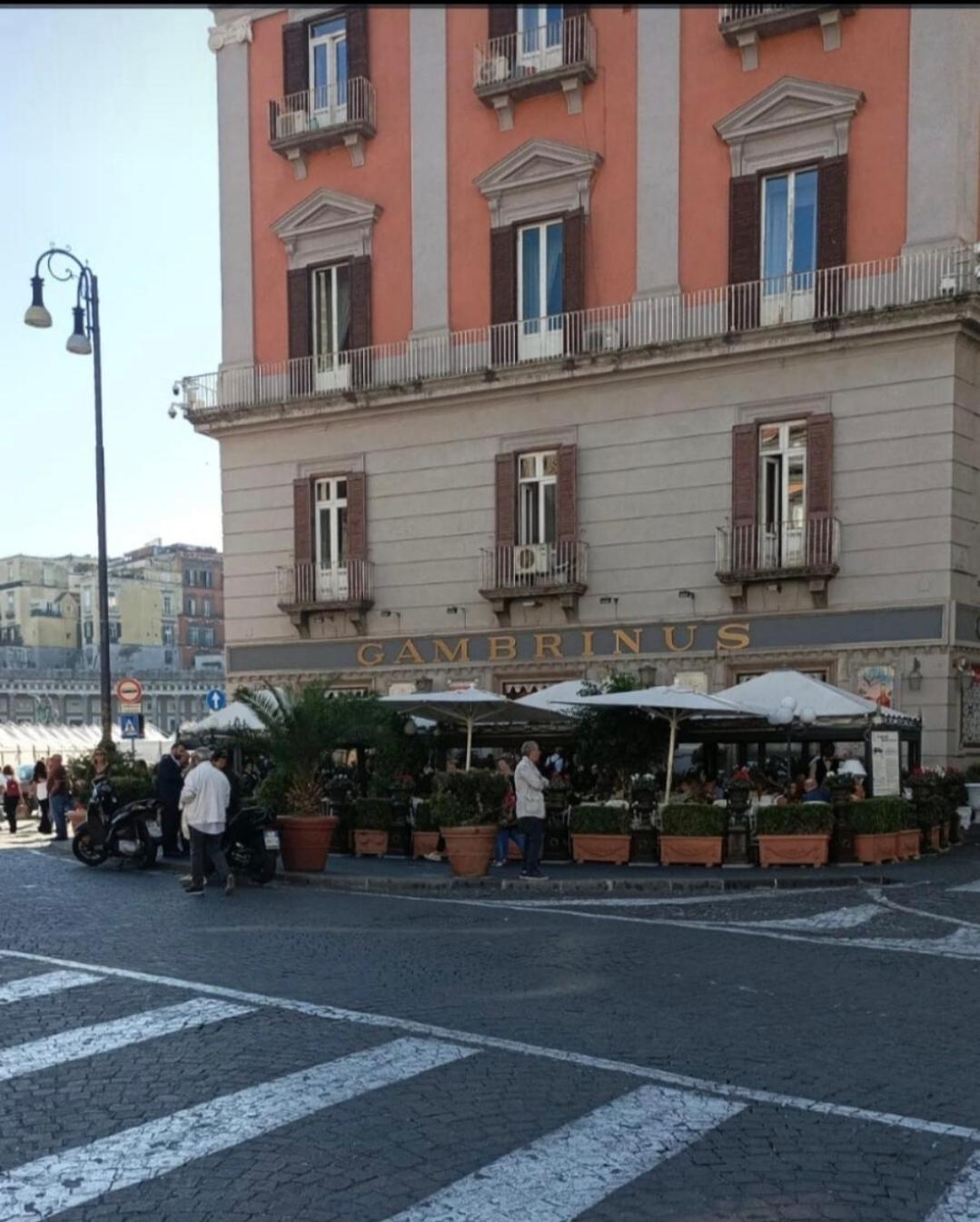 Appartamento Nunzia's House Materdei Napoli Esterno foto
